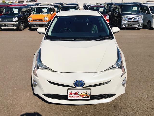 プリウス Ｓツーリングセレクション　ドライブレコーダー　ＥＴＣ　レーンアシスト　オートクルーズコントロール　バックカメラ　ナビ　ＴＶ　アルミホイール　オートマチックハイビーム　オートライト　ＬＥＤヘッドランプ　ＣＶＴ　シートヒーター（13枚目）