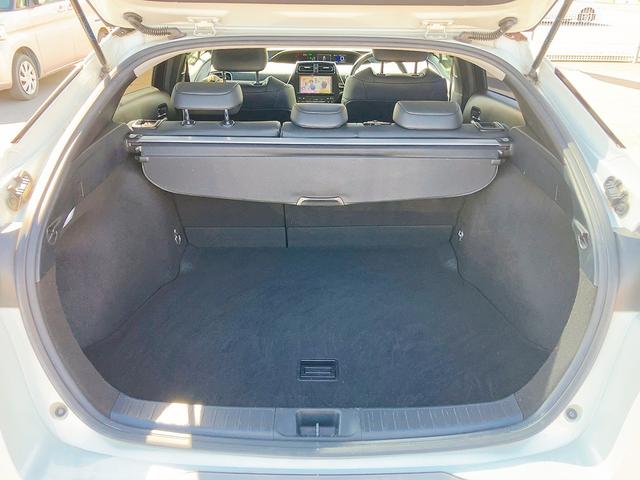 プリウス Ｓツーリングセレクション　ドライブレコーダー　ＥＴＣ　レーンアシスト　オートクルーズコントロール　バックカメラ　ナビ　ＴＶ　アルミホイール　オートマチックハイビーム　オートライト　ＬＥＤヘッドランプ　ＣＶＴ　シートヒーター（19枚目）