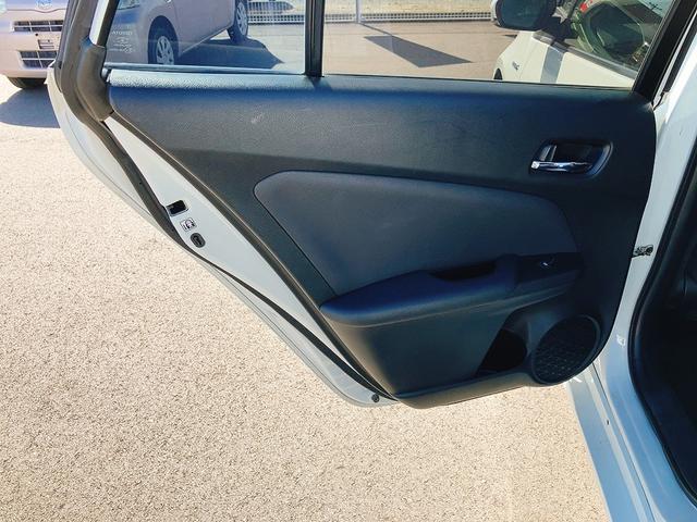 プリウス Ｓツーリングセレクション　ドライブレコーダー　ＥＴＣ　レーンアシスト　オートクルーズコントロール　バックカメラ　ナビ　ＴＶ　アルミホイール　オートマチックハイビーム　オートライト　ＬＥＤヘッドランプ　ＣＶＴ　シートヒーター（29枚目）