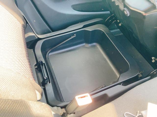 ワゴンR 20周年記念車 バックカメラ ナビ TV 衝突被害軽減システム オートライト HID スマートキー 電動格納ミラー ベンチシート CVT 盗難防止システム ABS ESC CD Bluetooth アルミホイール(37枚目)