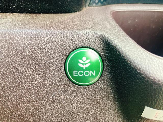 N-WGNカスタム G・Aパッケージ オートクルーズコントロール 衝突被害軽減システム オートライト HID スマートキー アイドリングストップ 電動格納ミラー ベンチシート CVT 盗難防止システム ABS ESC CD(31枚目)