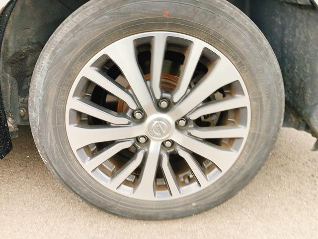 セレナ ハイウェイスター　Ｖセレクション＋セーフティ　ＳＨＶ　ＥＴＣ　オートクルーズコントロール　レーンアシスト　衝突被害軽減システム　両側電動スライドドア　オートライト　ＬＥＤヘッドランプ　スマートキー　電動格納ミラー　後席モニター　３列シート　ＣＶＴ（19枚目）