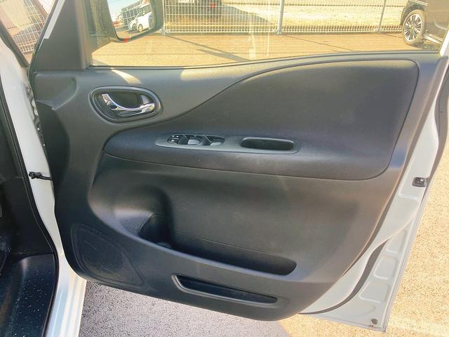 セレナ 20X S-ハイブリッド 福祉車輌 ETC 全周囲カメラ ナビ TV オートクルーズコントロール レーンアシスト 衝突被害軽減システム オートライト スマートキー アイドリングストップ 電動格納ミラー 3列シート(34枚目)