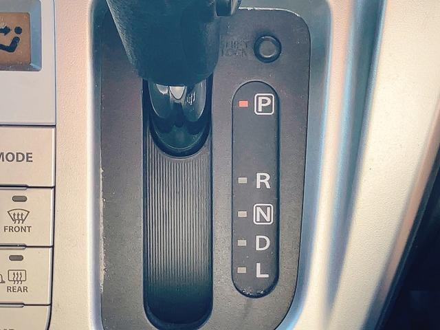 ハスラー Ｇ　ドライブレコーダー　バックカメラ　ナビ　ＴＶ　衝突被害軽減システム　スマートキー　アイドリングストップ　電動格納ミラー　シートヒーター　ベンチシート　ＣＶＴ　盗難防止システム　ＡＢＳ　ＥＳＣ　ＣＤ（7枚目）