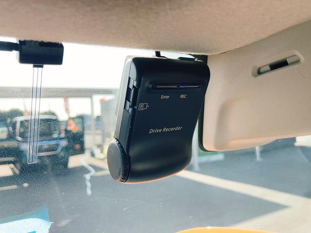 ハスラー Ｇ　ドライブレコーダー　バックカメラ　ナビ　ＴＶ　衝突被害軽減システム　スマートキー　アイドリングストップ　電動格納ミラー　シートヒーター　ベンチシート　ＣＶＴ　盗難防止システム　ＡＢＳ　ＥＳＣ　ＣＤ（11枚目）