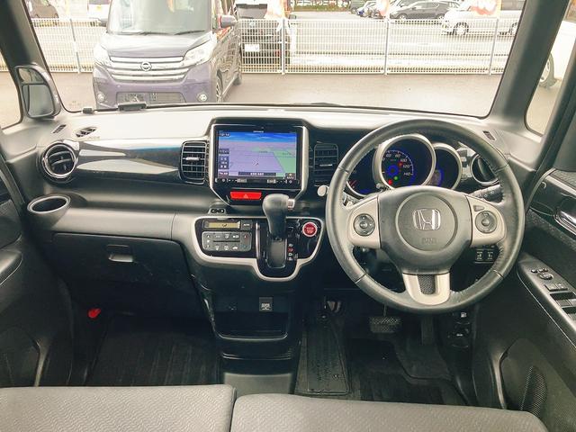 Ｎ－ＢＯＸカスタム Ｇ・ターボＡパッケージ　バックカメラ　両側電動スライドドア　ナビ　ＴＶ　オートクルーズコントロール　衝突被害軽減システム　オートライト　ＨＩＤ　スマートキー　アイドリングストップ　電動格納ミラー　ベンチシート　ＣＶＴ（2枚目）