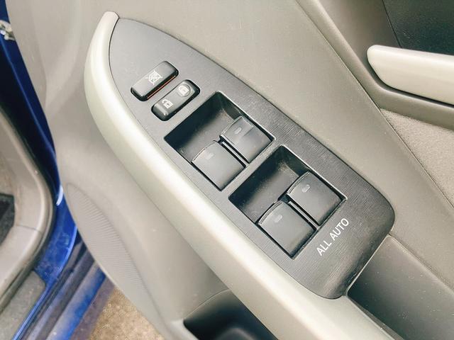 プリウス Ｓ　ＥＴＣ　オートクルーズコントロール　バックカメラ　ナビ　ＴＶ　アルミホイール　オートライト　ＣＶＴ　スマートキー　アイドリングストップ　電動格納ミラー　盗難防止システム　ＣＤ（11枚目）