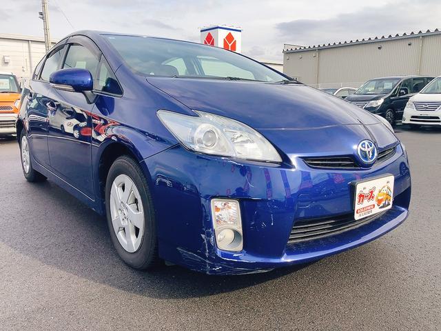 プリウス Ｓ　ＥＴＣ　オートクルーズコントロール　バックカメラ　ナビ　ＴＶ　アルミホイール　オートライト　ＣＶＴ　スマートキー　アイドリングストップ　電動格納ミラー　盗難防止システム　ＣＤ（15枚目）