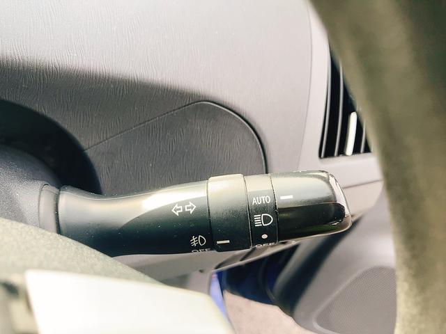 プリウス Ｓ　ＥＴＣ　オートクルーズコントロール　バックカメラ　ナビ　ＴＶ　アルミホイール　オートライト　ＣＶＴ　スマートキー　アイドリングストップ　電動格納ミラー　盗難防止システム　ＣＤ（23枚目）