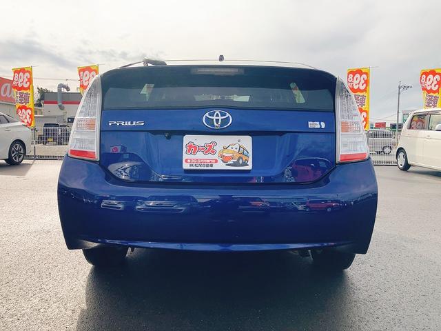 プリウス Ｓ　ＥＴＣ　オートクルーズコントロール　バックカメラ　ナビ　ＴＶ　アルミホイール　オートライト　ＣＶＴ　スマートキー　アイドリングストップ　電動格納ミラー　盗難防止システム　ＣＤ（35枚目）