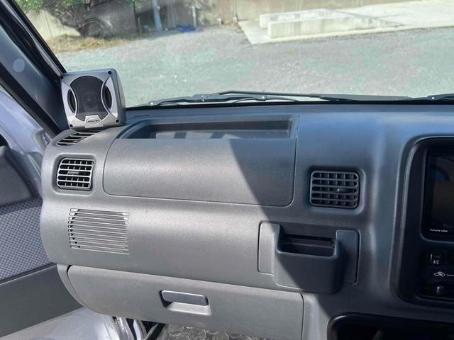 ご覧いただきありがとうございます♪気になったお車がありましたらお気軽にお電話をください♪