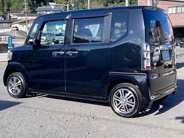 Ｎ－ＢＯＸ Ｇ　ターボＳＳパッケージ　両側電動スライドドア　スマートキー　アイドリングストップ　電動格納ミラー　ベンチシート　ＣＶＴ　ＡＢＳ　ＣＤ　ＤＶＤ再生　アルミホイール　エアコン　パワーステアリング　パワーウィンドウ（4枚目）