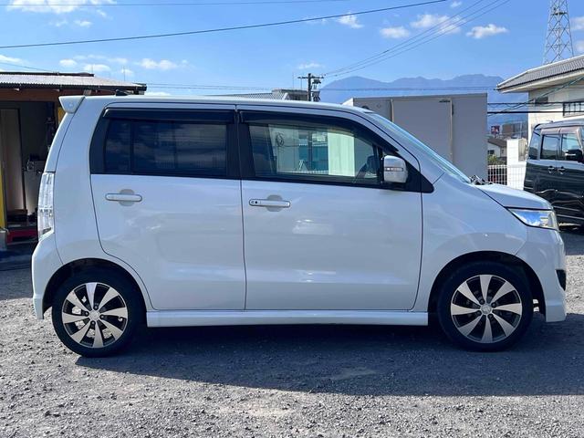 ワゴンＲスティングレー 　ＥＴＣ　バックカメラ　ナビ　ＴＶ　オートライト　電動格納ミラー　ベンチシート　ＣＶＴ　ＣＤ　アルミホイール　エアコン　パワーウィンドウ　運転席エアバッグ（15枚目）