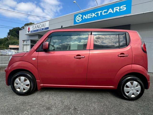 モコ Ｇ　ＥＴＣ　ＴＶ　オートライト　キーレスエントリー　ベンチシート　ＣＶＴ　盗難防止システム　ＡＢＳ　Ｂｌｕｅｔｏｏｔｈ　衝突安全ボディ　エアコン　パワーステアリング　パワーウィンドウ（3枚目）