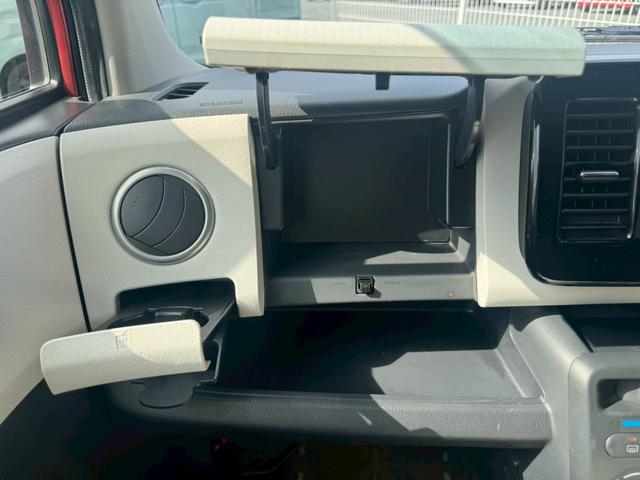 モコ Ｇ　ＥＴＣ　ＴＶ　オートライト　キーレスエントリー　ベンチシート　ＣＶＴ　盗難防止システム　ＡＢＳ　Ｂｌｕｅｔｏｏｔｈ　衝突安全ボディ　エアコン　パワーステアリング　パワーウィンドウ（8枚目）