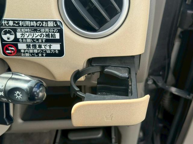 モコ Ｅ　ナビ　ＴＶ　スマートキー　ベンチシート　ＡＴ　盗難防止システム　ＡＢＳ　衝突安全ボディ　エアコン　パワーステアリング　パワーウィンドウ（12枚目）