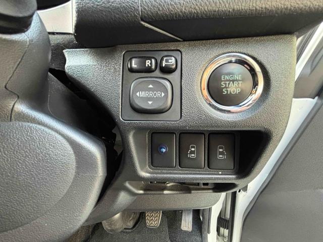 プッシュエンジンスタートシステム、エンジン始動・停止をワンタッチで行うことができます。