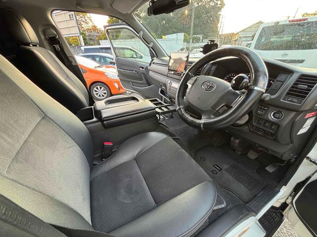 お車の知識がなくても大丈夫です！皆様のご来店をスタッフ一同、心よりお待ちしております。