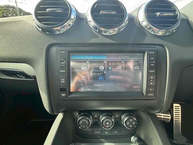 TTクーペ 40TFSI Sラインパッケージ ETC ナビ TV AT オートライト HID キーレスエントリー アルミホイール 盗難防止システム ABS CD DVD再生 Bluetooth エアコン(4枚目)
