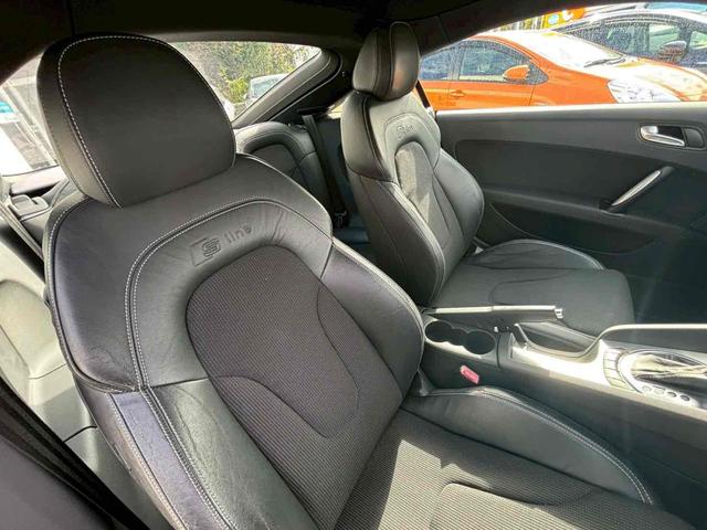 TTクーペ 40TFSI Sラインパッケージ ETC ナビ TV AT オートライト HID キーレスエントリー アルミホイール 盗難防止システム ABS CD DVD再生 Bluetooth エアコン(9枚目)