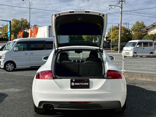 TTクーペ 40TFSI Sラインパッケージ ETC ナビ TV AT オートライト HID キーレスエントリー アルミホイール 盗難防止システム ABS CD DVD再生 Bluetooth エアコン(17枚目)