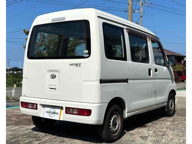ハイゼットカーゴ ２シーター　ＡＴ　両側スライドドア　エアコン　運転席エアバッグ　助手席エアバッグ　カセット（4枚目）