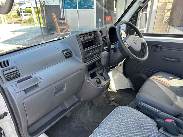 ハイゼットカーゴ ２シーター　ＡＴ　両側スライドドア　エアコン　運転席エアバッグ　助手席エアバッグ　カセット（21枚目）