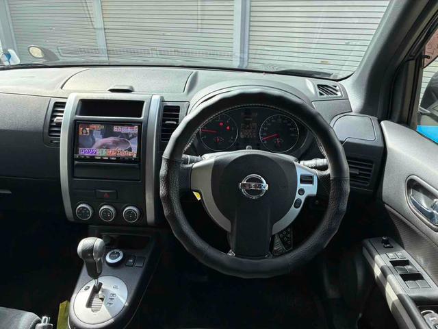 エクストレイル ２０ＧＴ　４ＷＤ　バックカメラ　ナビ　ＴＶ　アルミホイール　スマートキー　電動格納ミラー　ＣＶＴ　Ｂｌｕｅｔｏｏｔｈ　ＥＳＣ　エアコン　パワーステアリング　パワーウィンドウ（3枚目）