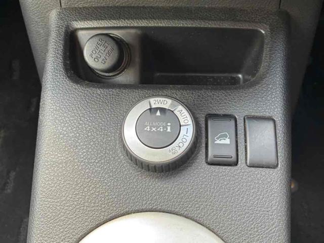 エクストレイル ２０ＧＴ　４ＷＤ　バックカメラ　ナビ　ＴＶ　アルミホイール　スマートキー　電動格納ミラー　ＣＶＴ　Ｂｌｕｅｔｏｏｔｈ　ＥＳＣ　エアコン　パワーステアリング　パワーウィンドウ（9枚目）