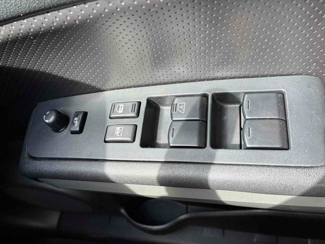 エクストレイル ２０ＧＴ　４ＷＤ　バックカメラ　ナビ　ＴＶ　アルミホイール　スマートキー　電動格納ミラー　ＣＶＴ　Ｂｌｕｅｔｏｏｔｈ　ＥＳＣ　エアコン　パワーステアリング　パワーウィンドウ（11枚目）