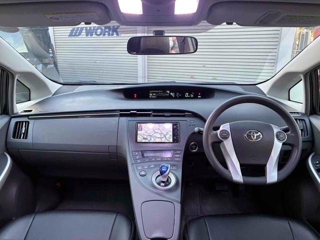 プリウス Gツーリングセレクション ETC バックカメラ ナビ TV アルミホイール ヘッドライトウォッシャー CVT スマートキー 電動格納ミラー CD DVD再生 ミュージックプレイヤー接続可 衝突安全ボディ ABS ESC(2枚目)