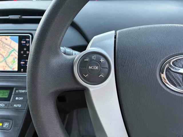 プリウス Gツーリングセレクション ETC バックカメラ ナビ TV アルミホイール ヘッドライトウォッシャー CVT スマートキー 電動格納ミラー CD DVD再生 ミュージックプレイヤー接続可 衝突安全ボディ ABS ESC(9枚目)