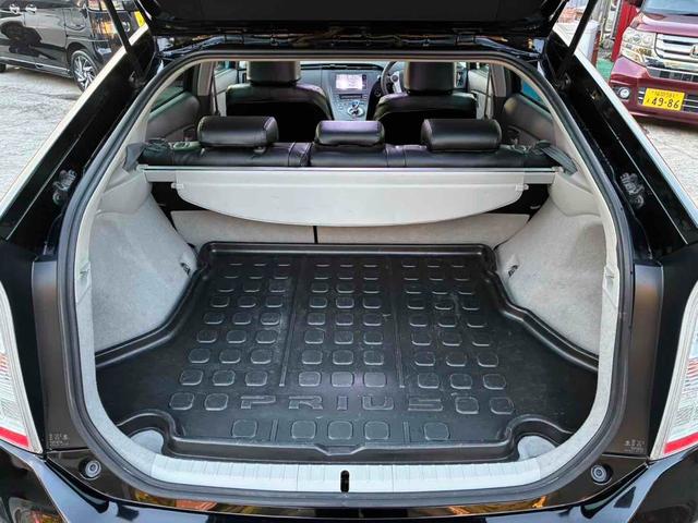 プリウス Gツーリングセレクション ETC バックカメラ ナビ TV アルミホイール ヘッドライトウォッシャー CVT スマートキー 電動格納ミラー CD DVD再生 ミュージックプレイヤー接続可 衝突安全ボディ ABS ESC(18枚目)