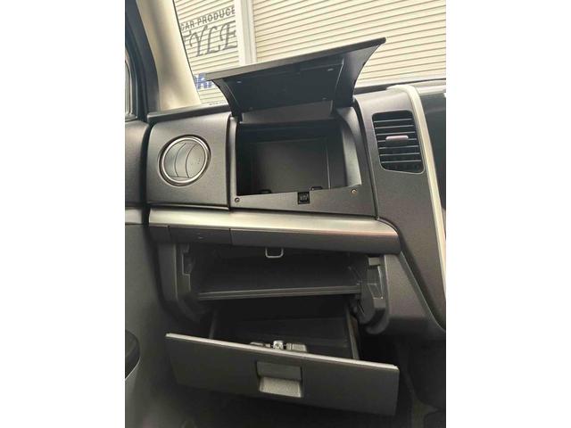 ワゴンＲスティングレー Ｘ　ＨＩＤ　スマートキー　電動格納ミラー　ベンチシート　ＣＶＴ　盗難防止システム　ＡＢＳ　ＣＤ　アルミホイール　衝突安全ボディ　エアコン（8枚目）
