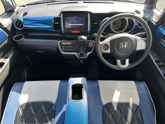 Ｎ－ＢＯＸ＋ ２トーンカラースタイル　Ｇ・Ｌパッケージ　バックカメラ　両側電動スライドドア　ナビ　ＴＶ　スマートキー　アイドリングストップ　電動格納ミラー　ベンチシート　ＣＶＴ　盗難防止システム　ＡＢＳ　ＥＳＣ　ＣＤ　Ｂｌｕｅｔｏｏｔｈ　アルミホイール（2枚目）