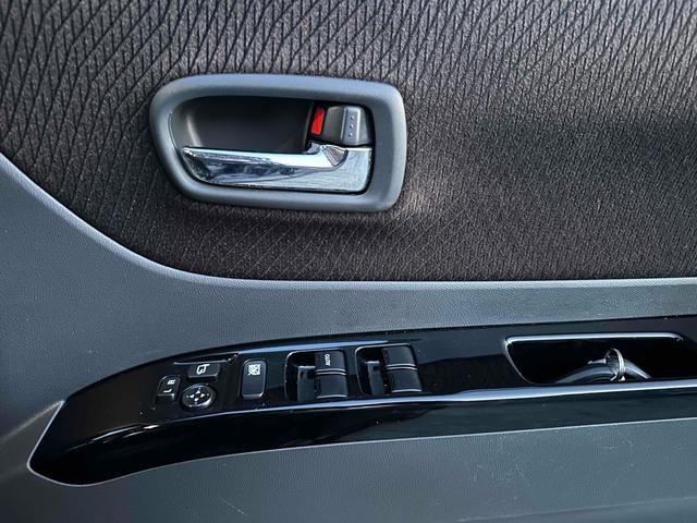 ルークス ハイウェイスター　両側スライド・片側電動　ナビ　ＴＶ　オートライト　ＨＩＤ　スマートキー　電動格納ミラー　ベンチシート　ＣＶＴ　盗難防止システム　ＡＢＳ　ＣＤ　アルミホイール　衝突安全ボディ　エアコン（11枚目）