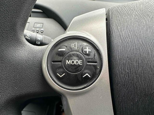 プリウス S ETC ナビ TV アルミホイール オートライト CVT スマートキー アイドリングストップ 電動格納ミラー 盗難防止システム CD 衝突安全ボディ ABS ESC エアコン パワーステアリング(11枚目)