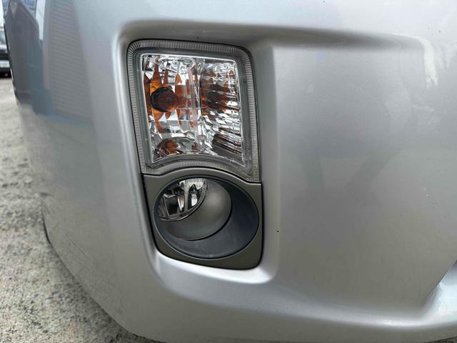 プリウス S ETC ナビ TV アルミホイール オートライト CVT スマートキー アイドリングストップ 電動格納ミラー 盗難防止システム CD 衝突安全ボディ ABS ESC エアコン パワーステアリング(15枚目)