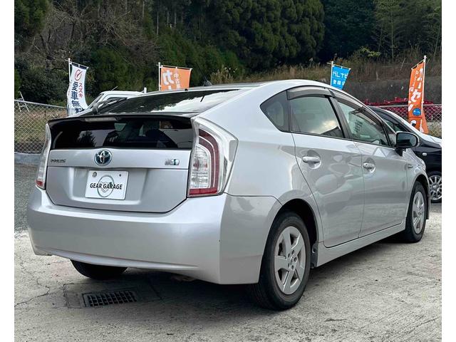 プリウス S ETC ナビ TV アルミホイール オートライト CVT スマートキー アイドリングストップ 電動格納ミラー 盗難防止システム CD 衝突安全ボディ ABS ESC エアコン パワーステアリング(21枚目)