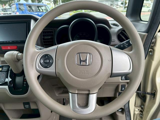 N-BOX G・Lパッケージ リヤシートスライド ポータブルナビ 全席PW ナビテレビ サイドエアバック 地TV AAC 横滑り防止 スマートキー ABS ETC キーレスE パワーステアリング 運転席エアバッグ SD(29枚目)