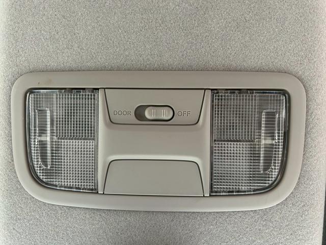 N-BOX G・Lパッケージ リヤシートスライド ポータブルナビ 全席PW ナビテレビ サイドエアバック 地TV AAC 横滑り防止 スマートキー ABS ETC キーレスE パワーステアリング 運転席エアバッグ SD(55枚目)