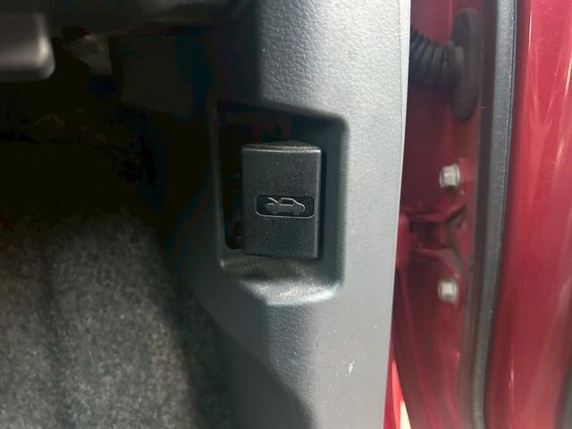 ハスラー G ポータブルナビ スマキー 電動格納ミラ- VSC キーレスエントリーシステム パワーウィンドウ ナビ・TV Wエアバック パワーステアリング エアコン エアB ABS SDナビゲーション Bモニタ(53枚目)