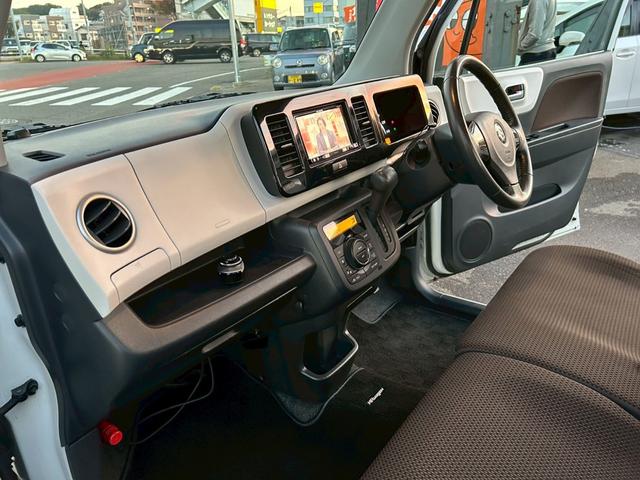 MRワゴン T Bluetooth 電格ミラー ナビ・TV ダブルエアバッグ PS PW ETC SDナビ エアコン ABS 運転席エアバッグ キーレス スマキー 地デジフルセグ 横滑防止装置(11枚目)