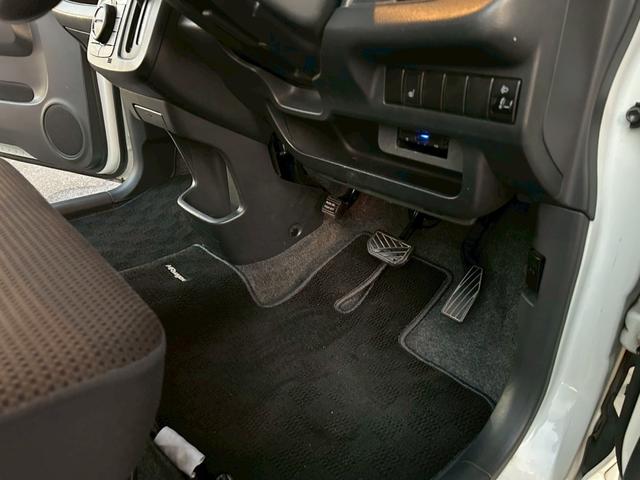 MRワゴン T Bluetooth 電格ミラー ナビ・TV ダブルエアバッグ PS PW ETC SDナビ エアコン ABS 運転席エアバッグ キーレス スマキー 地デジフルセグ 横滑防止装置(13枚目)