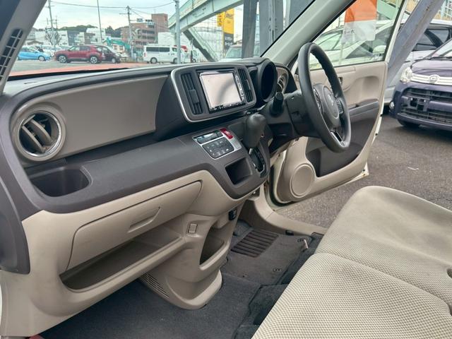 Ｎ－ＯＮＥ Ｇ・Ｌパッケージ　ポータブルナビ　ＤＶＤ再生可　ワンセグテレビ　電格ミラー　ＡＵＸ　フルオートエアコン　パワーウィンドウ　ナビＴＶ　助手席エアバック　バックカメラ　ＵＳＢ　ＥＳＣ　運転席エアバッグ　パワーステアリング（11枚目）