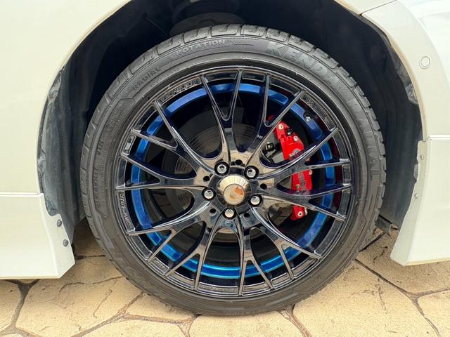 プリウス Ａ　エアロ　純正ナビ　ＢＳＭ　ドラレコ　車線逸脱　衝突軽減ブレーキ　イモビ　衝突安全ボディ　Ｉストップ　ＬＥＤヘッドライト　クルーズＣ　スマートキー　横滑防止装置（23枚目）