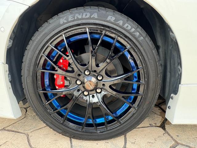 プリウス Ａ　エアロ　純正ナビ　ＢＳＭ　ドラレコ　車線逸脱　衝突軽減ブレーキ　イモビ　衝突安全ボディ　Ｉストップ　ＬＥＤヘッドライト　クルーズＣ　スマートキー　横滑防止装置（26枚目）