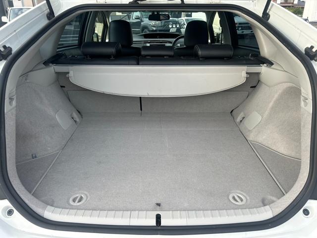 プリウス Gツーリングセレクション 純正8インチナビ バックモニター ハーフレザーシート ETC(10枚目)