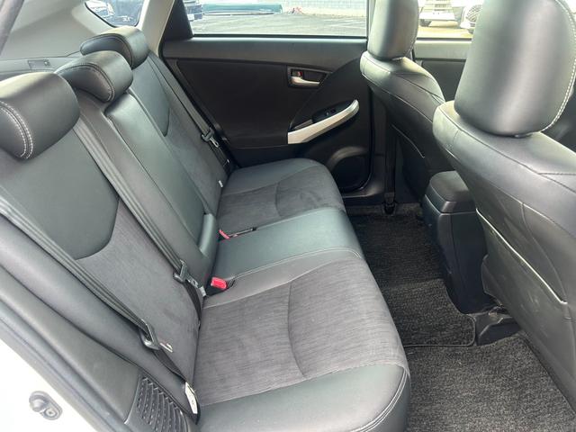 プリウス Gツーリングセレクション 純正8インチナビ バックモニター ハーフレザーシート ETC(11枚目)