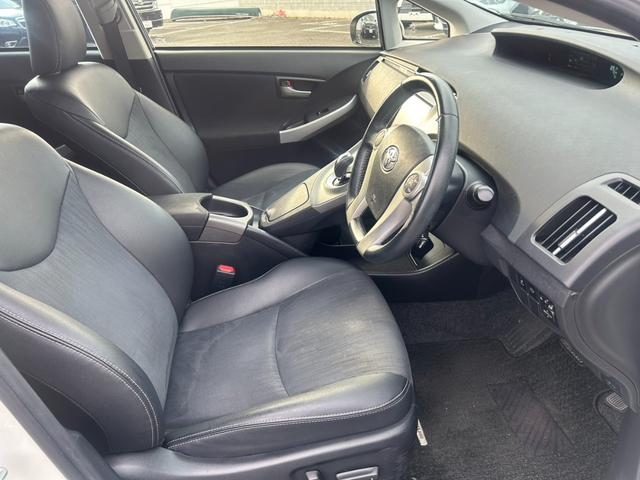 プリウス Gツーリングセレクション 純正8インチナビ バックモニター ハーフレザーシート ETC(12枚目)